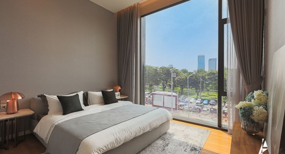 For sale 3 bedrooms condo in Pathum Wan, Bangkok