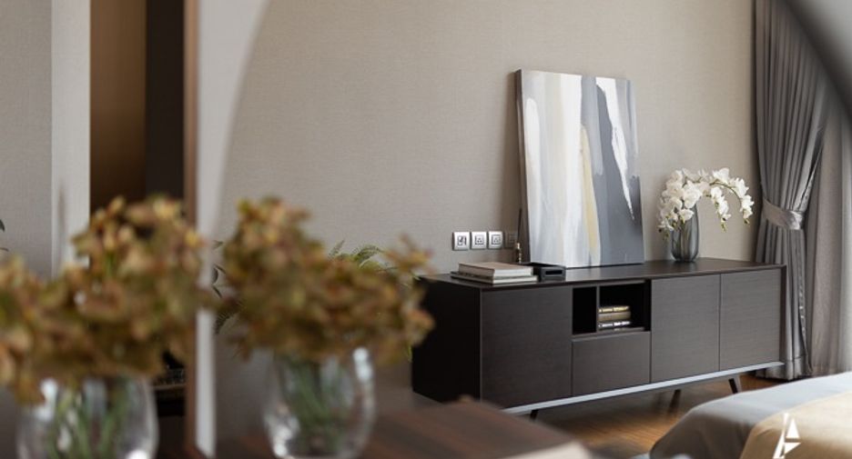 For sale 3 bedrooms condo in Pathum Wan, Bangkok