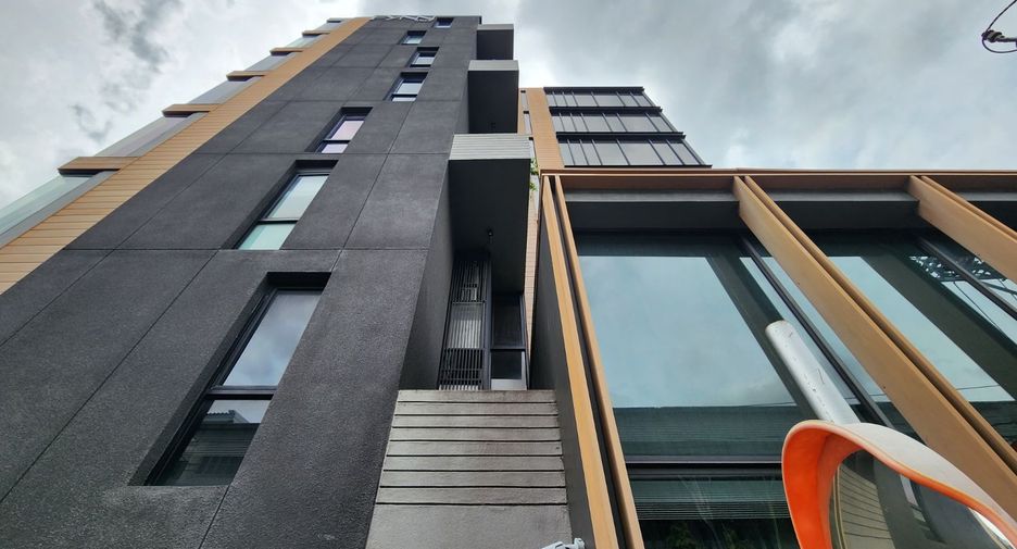 For rent and for sale 1 bed condo in Phaya Thai, Bangkok