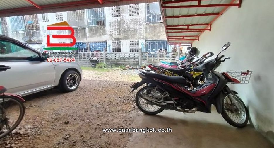 出售 20 卧室 服务式公寓 在 Khlong Luang, Pathum Thani