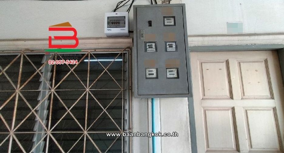 出售 20 卧室 服务式公寓 在 Khlong Luang, Pathum Thani