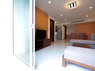 For rent 1 bed serviced apartment in Watthana, Bangkok