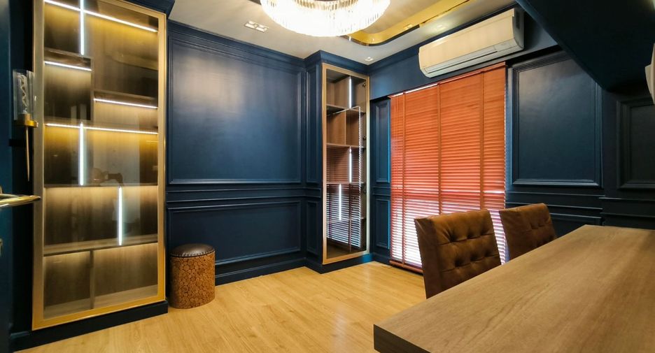 For sale 3 bedrooms townhouse in Suan Luang, Bangkok