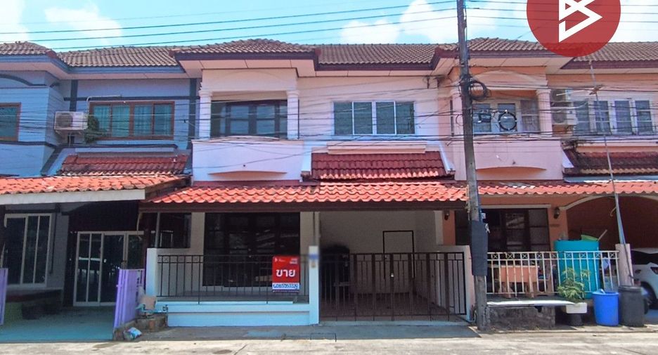 For sale 3 bed townhouse in Phra Phrom, Nakhon Si Thammarat