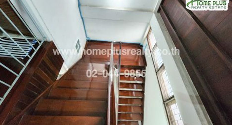 For sale 5 bedrooms house in Bangkok Noi, Bangkok