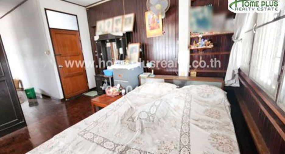 For sale 5 bedrooms house in Bangkok Noi, Bangkok