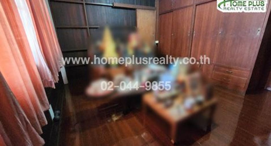 For sale 5 bedrooms house in Bangkok Noi, Bangkok