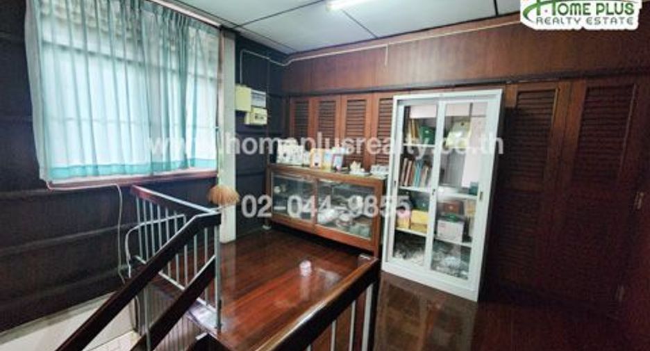 For sale 5 bedrooms house in Bangkok Noi, Bangkok