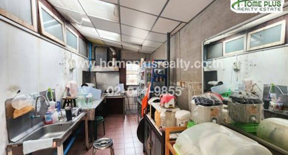 For sale 5 bedrooms house in Bangkok Noi, Bangkok