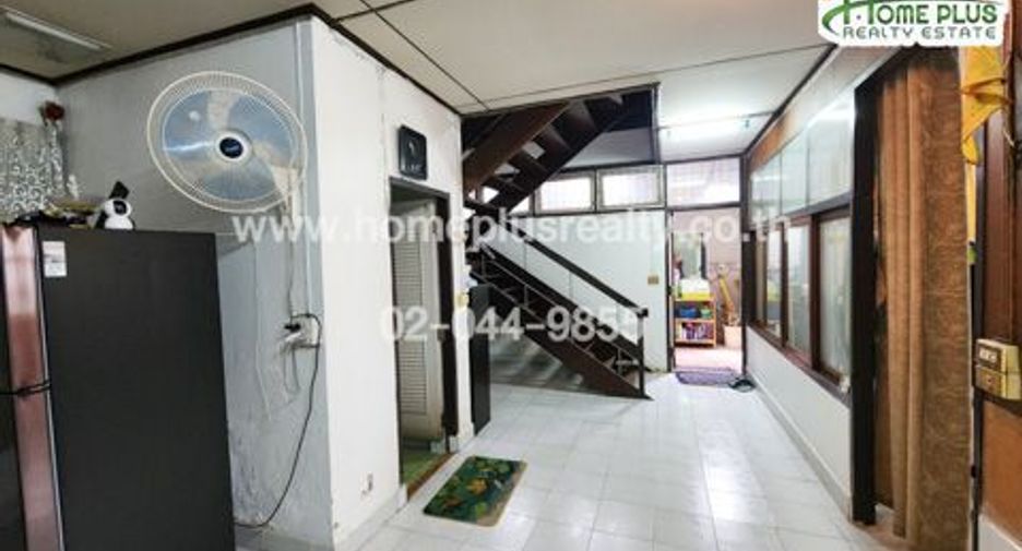 For sale 5 bedrooms house in Bangkok Noi, Bangkok