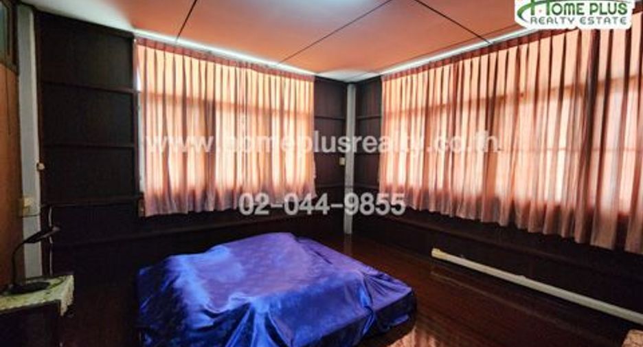 For sale 5 bedrooms house in Bangkok Noi, Bangkok