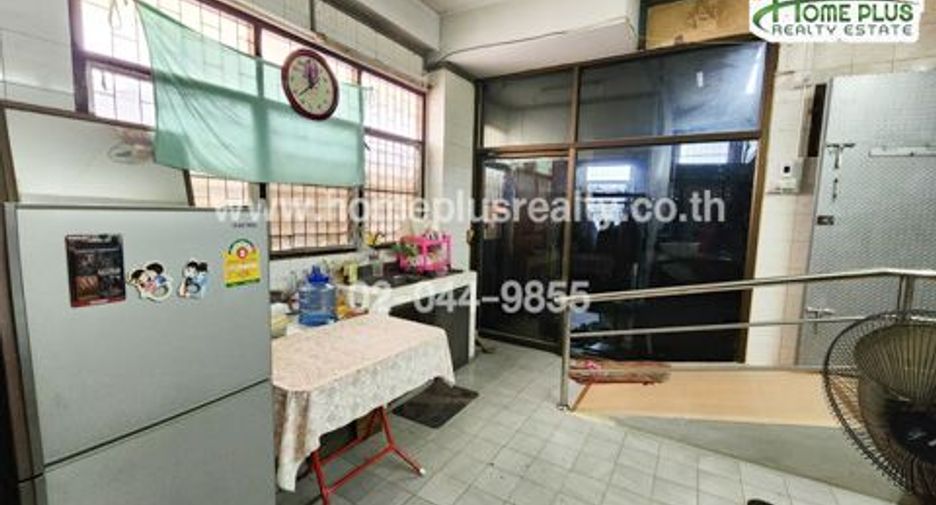 For sale 5 bedrooms house in Bangkok Noi, Bangkok