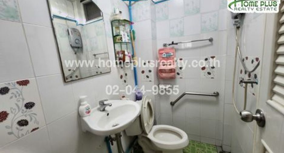 For sale 5 bedrooms house in Bangkok Noi, Bangkok