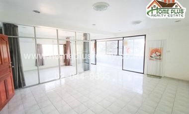 For sale 1 bed condo in Khan Na Yao, Bangkok