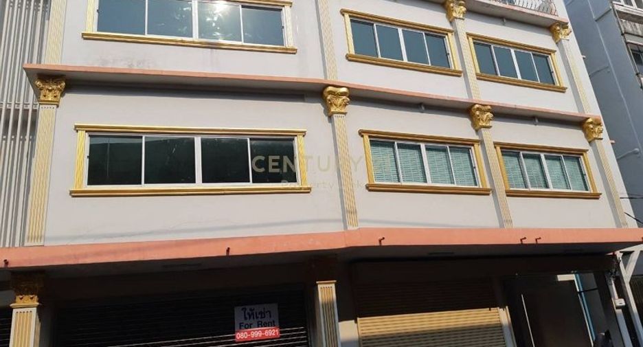 For rent retail Space in Wang Thonglang, Bangkok