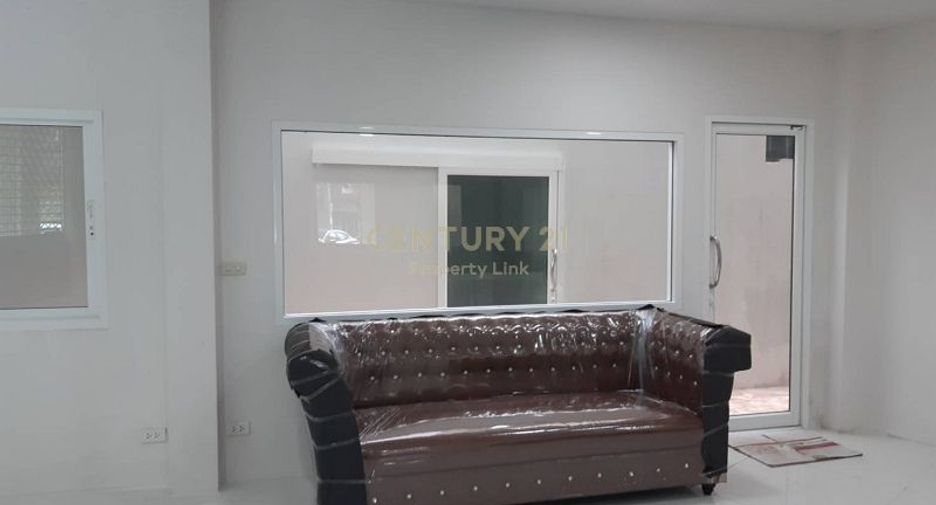 For rent retail Space in Wang Thonglang, Bangkok