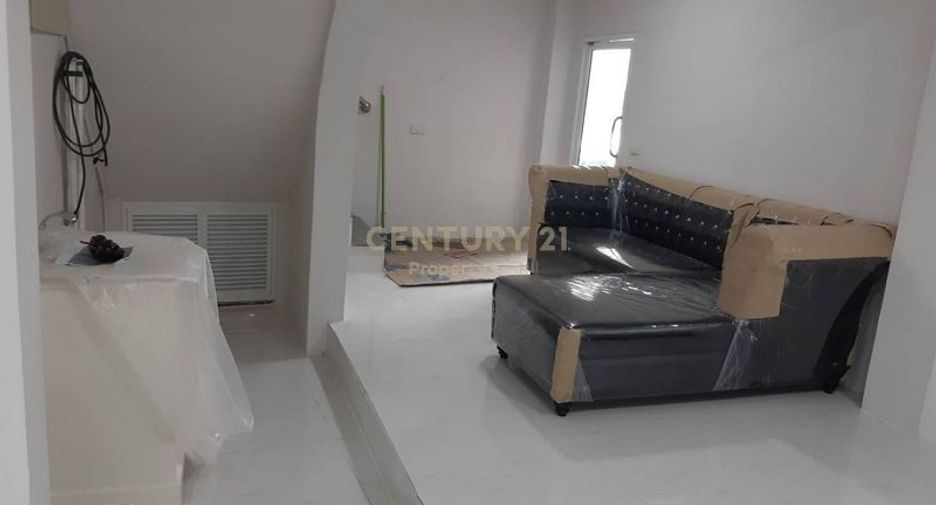 For rent retail Space in Wang Thonglang, Bangkok