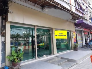For rent retail Space in Wang Thonglang, Bangkok