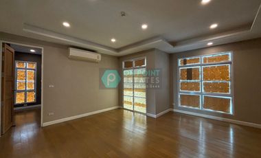 For sale 2 ベッドルーム condo in Watthana, Bangkok