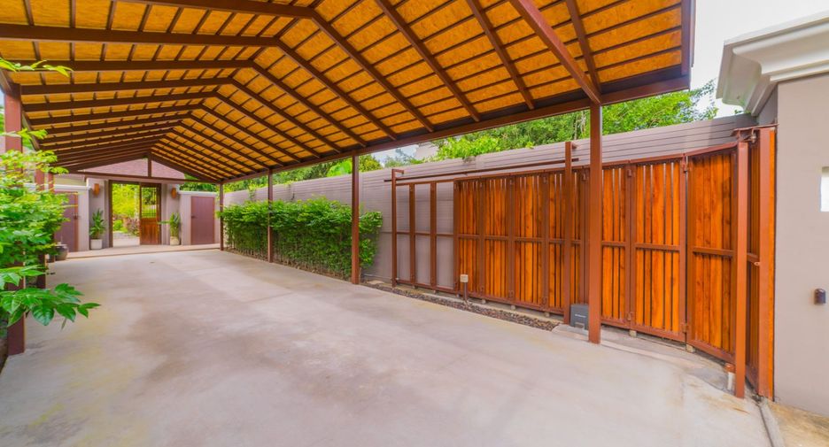 For rent and for sale 5 bedrooms villa in Thalang, Phuket