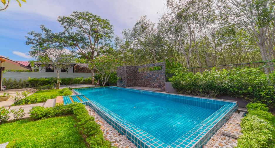 For rent and for sale 5 bedrooms villa in Thalang, Phuket