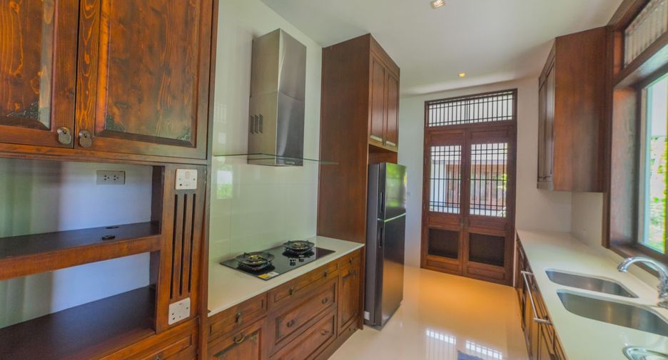 For rent and for sale 5 bedrooms villa in Thalang, Phuket
