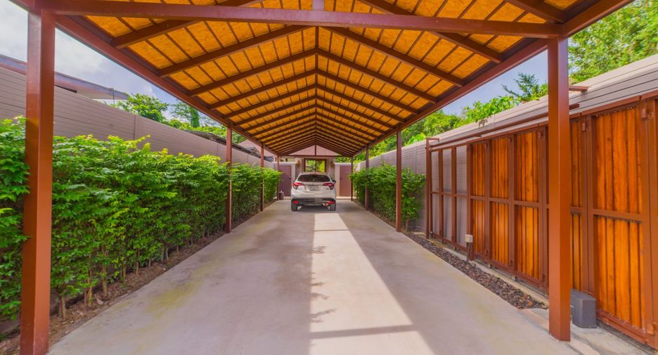 For rent and for sale 5 bedrooms villa in Thalang, Phuket