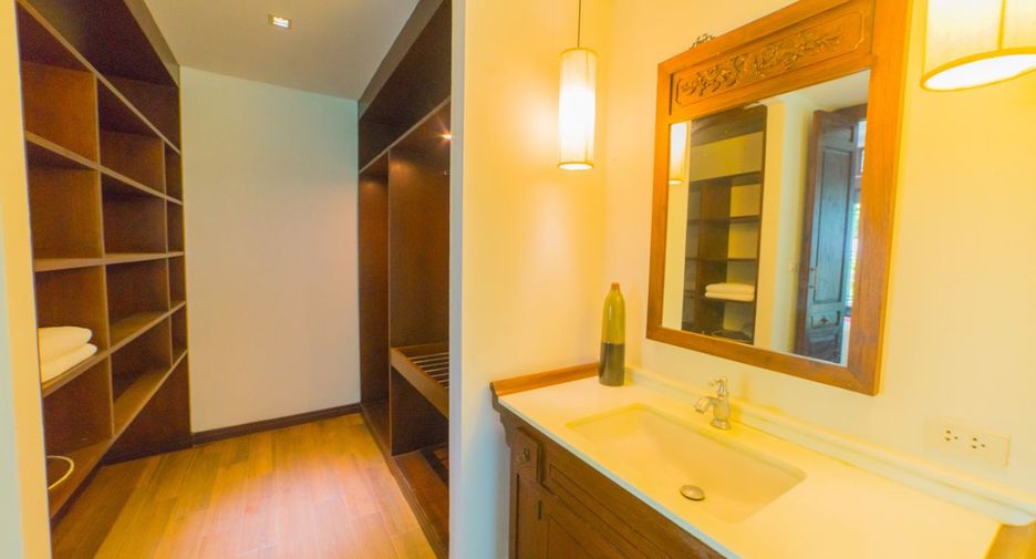 For rent and for sale 5 bedrooms villa in Thalang, Phuket