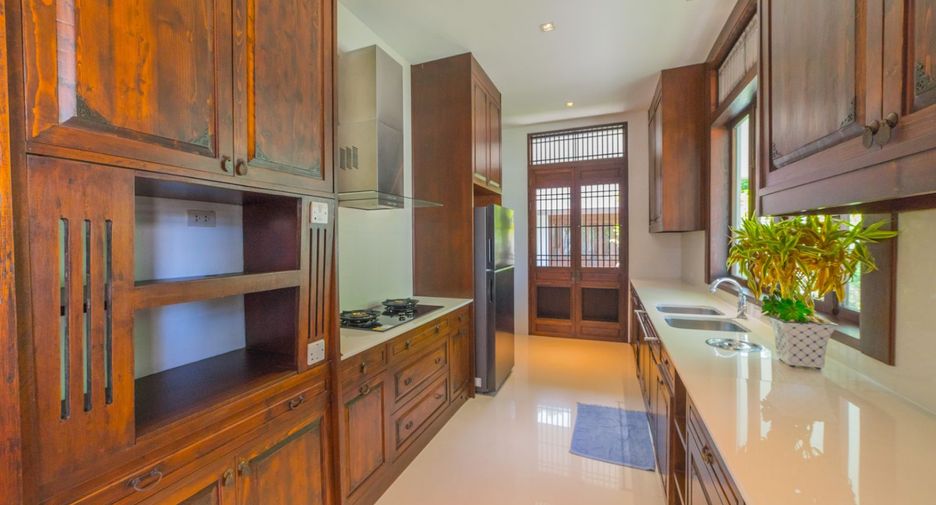 For rent and for sale 5 bedrooms villa in Thalang, Phuket