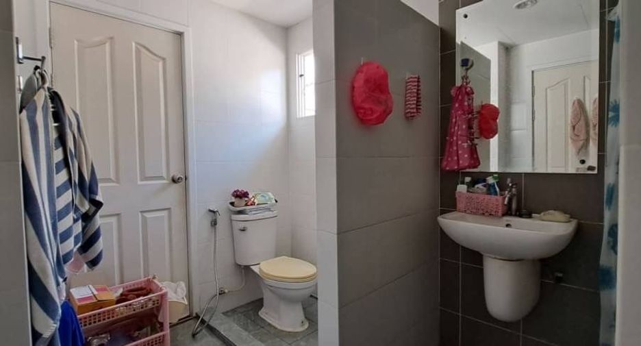 For sale 3 bedrooms house in Lam Luk Ka, Pathum Thani