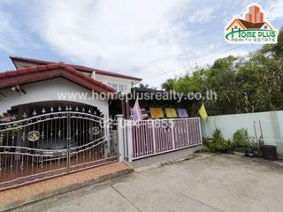 À vendre 3 chambres maison de ville à Thawi Watthana, Bangkok