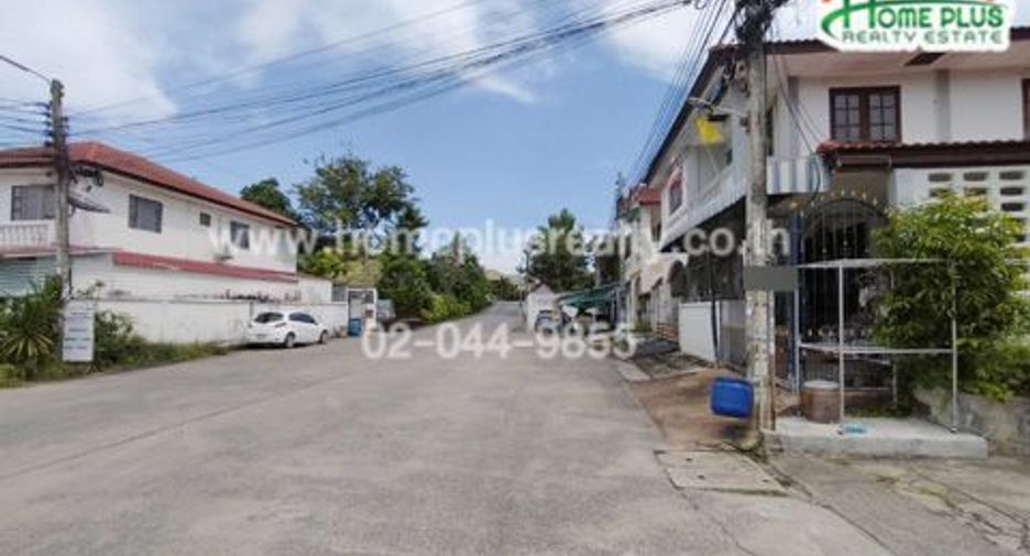 Casa adosada en venta de 3 habitaciones en Thawi Watthana, Bangkok