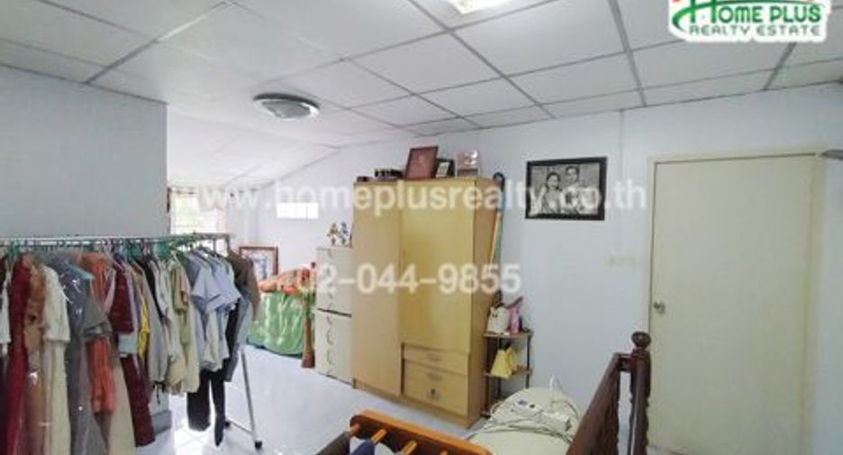 Casa adosada en venta de 3 habitaciones en Thawi Watthana, Bangkok