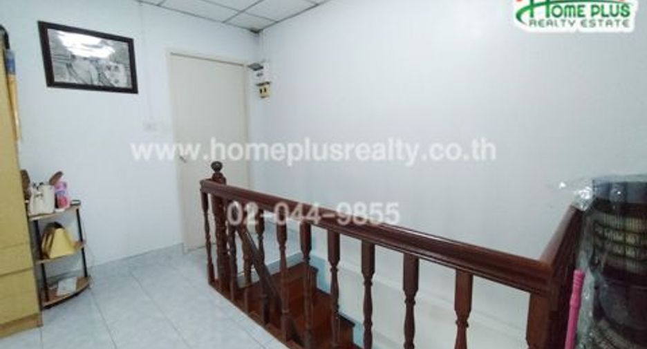 Casa adosada en venta de 3 habitaciones en Thawi Watthana, Bangkok
