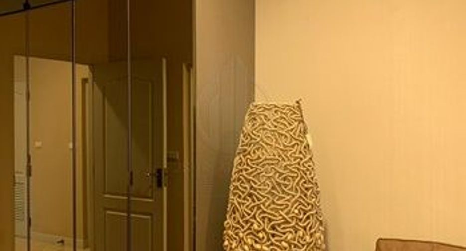 Haus zur Miete und zum Kauf mit 5 Zimmer in Khan Na Yao, Bangkok