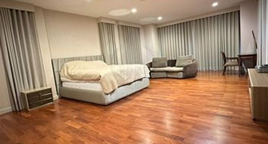 Haus zur Miete und zum Kauf mit 5 Zimmer in Khan Na Yao, Bangkok
