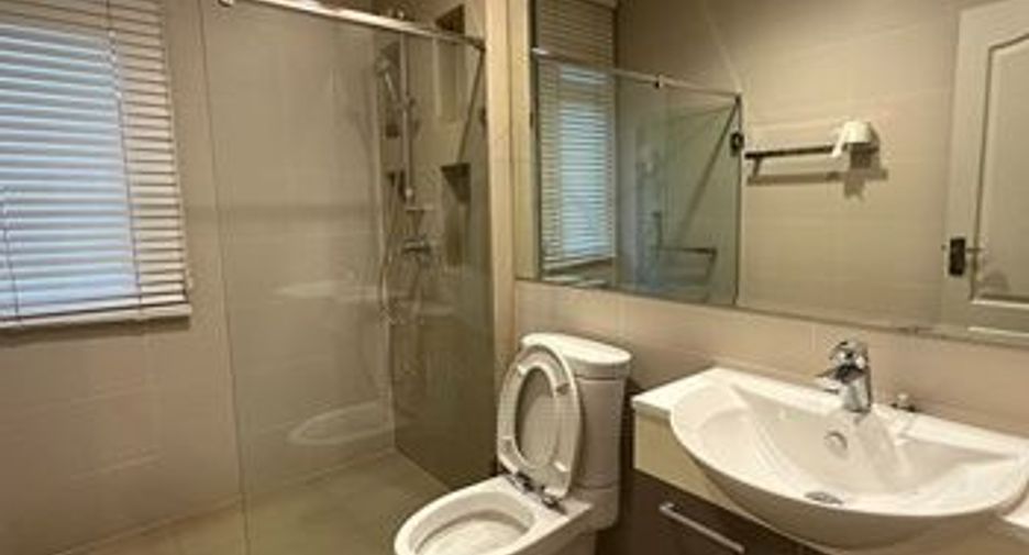 Haus zur Miete und zum Kauf mit 5 Zimmer in Khan Na Yao, Bangkok