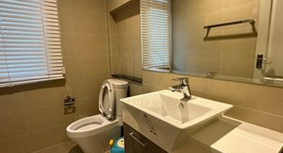 Haus zur Miete und zum Kauf mit 5 Zimmer in Khan Na Yao, Bangkok