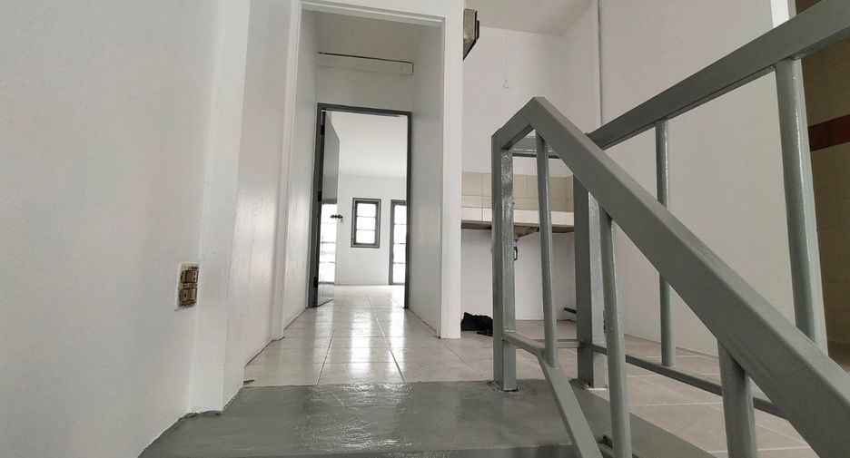 For sale 3 bedrooms retail Space in Lak Si, Bangkok