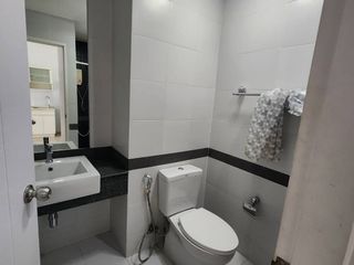 For sale 1 bed condo in Suan Luang, Bangkok