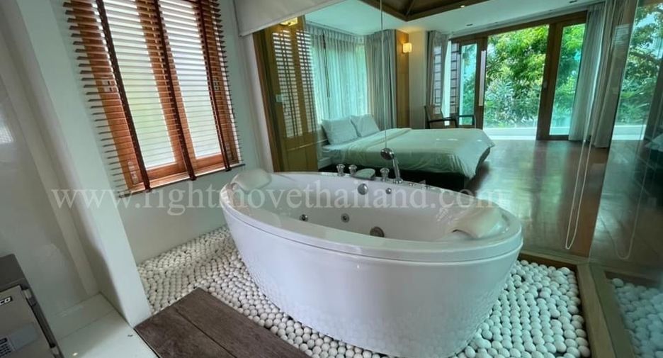 For rent and for sale 5 bedrooms villa in Bang Lamung, Chonburi