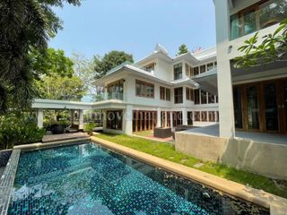 For rent and for sale 5 bed villa in Bang Lamung, Chonburi