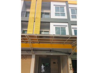 Gewerbefläche zum Kauf mit 4 Zimmer in Mueang Chon Buri, Chonburi