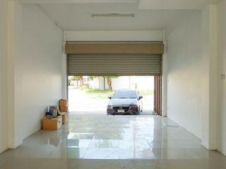 Gewerbefläche zum Kauf mit 4 Zimmer in Mueang Chon Buri, Chonburi
