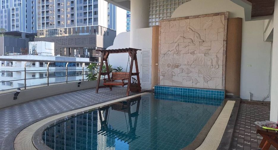 For rent 3 ベッドルーム condo in Khlong Toei, Bangkok