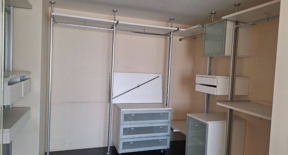 For rent 3 ベッドルーム condo in Khlong Toei, Bangkok