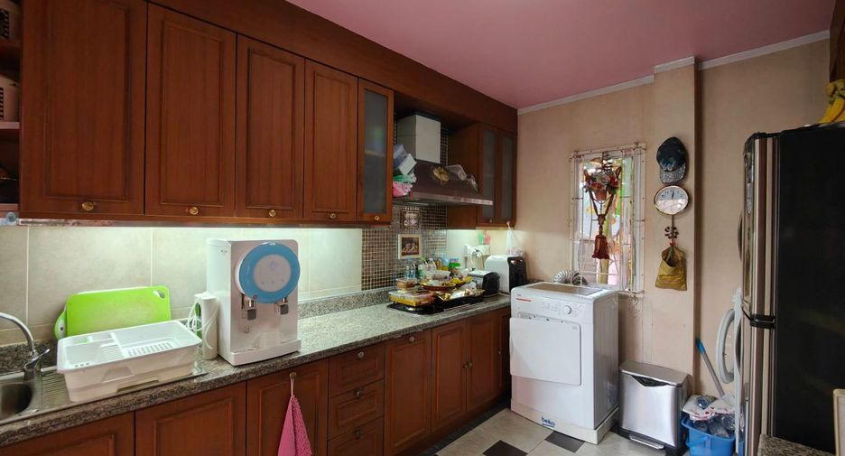 Продажа 4 спальни дом в Пращет, Бангкок