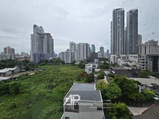 For rent 3 bed apartment in Khlong Toei, Bangkok