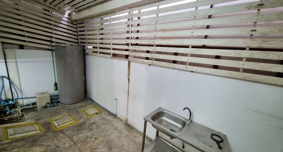For sale 2 bedrooms townhouse in Bang Phli, Samut Prakan