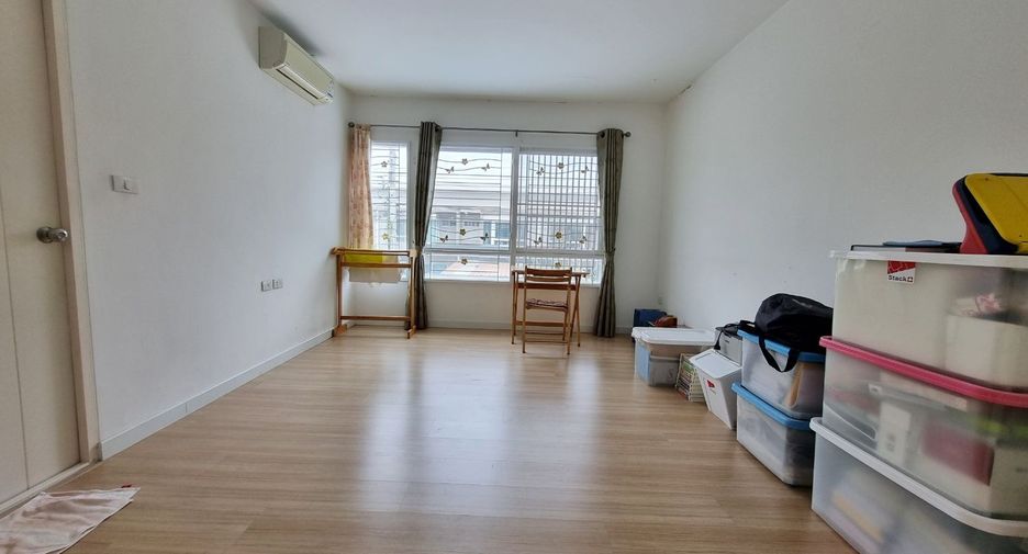 For sale 2 bedrooms townhouse in Bang Phli, Samut Prakan
